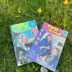 Mary Kate and Ashley Olsen